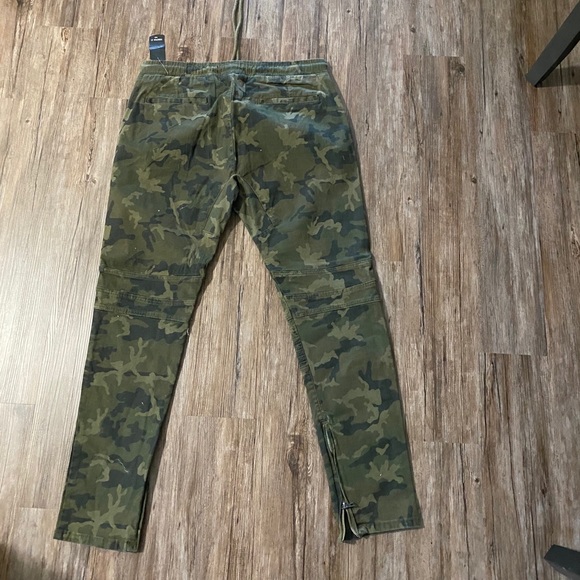 Forever 21 Army Pants - Picture 2 of 3